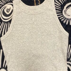 🌺6 for $20🌺 Gray crop tank